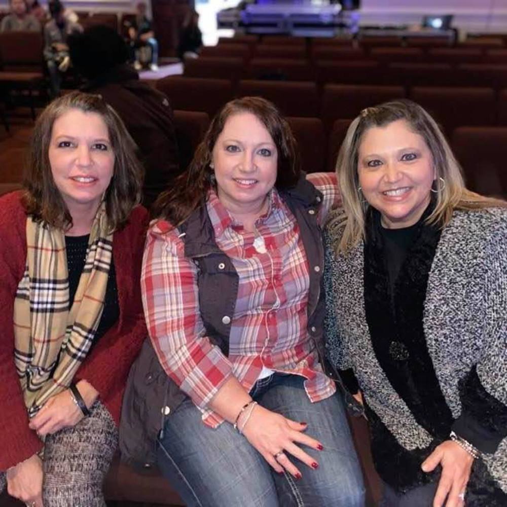 Meet your Posher, Lisa and Regina